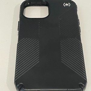 Speck iPhone 12/12 Pro Grip Case Black
